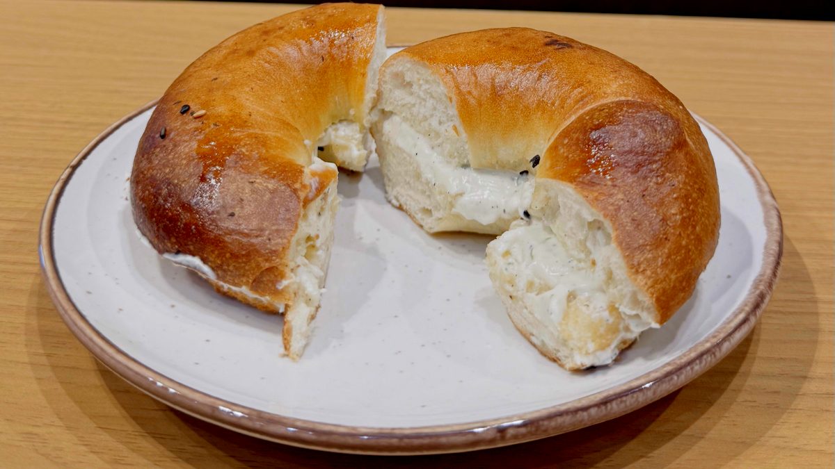 CLASSIC CREAM CHEESE BAGEL photo 1